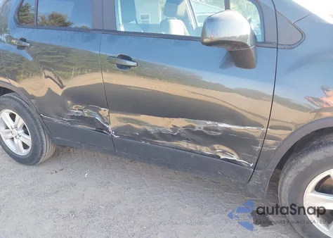 2020 Chevrolet Trax Ls z USA, uszkodzony, nr VIN 3GNCJKSB4LL139826